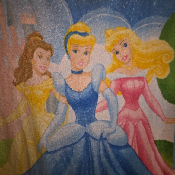 Disney Princess Fleece Blanket - Belle, Cinderella, Aurora ~60x50in - Picture 8 of 13